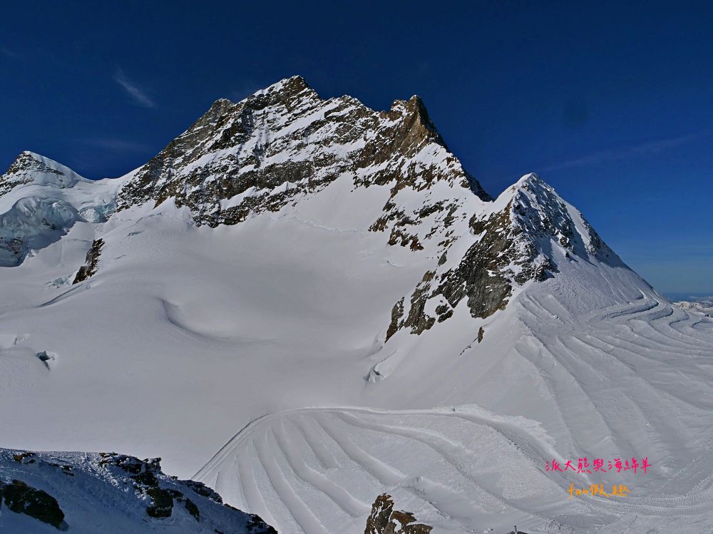 少女峰Jungfraujoch︱Plateau展望台&Sphinx Terrace天文台，一生必去一次歐洲之巔！海拔3,454公尺的銀白樂園，360度環視阿爾卑斯山絕景～春季德瑞13日夢幻跟團︱DAY6-2