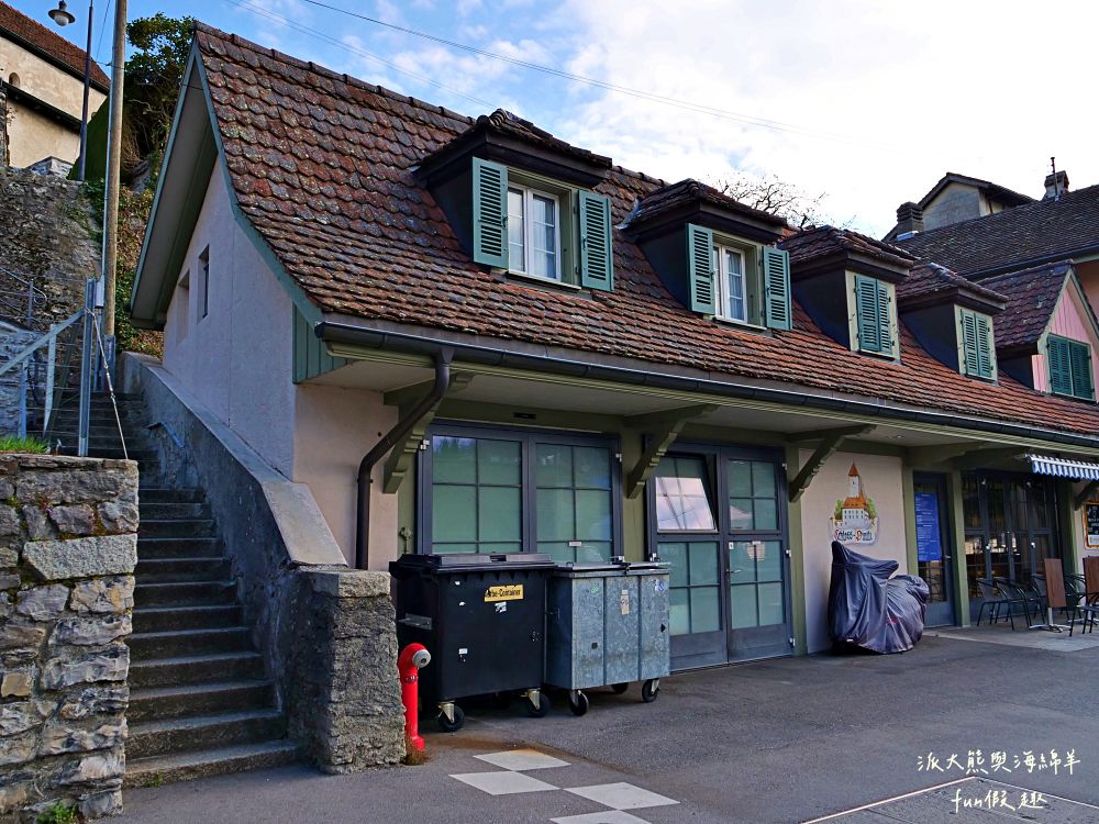 圖恩湖 Thunersee︱揮別少女峰！阿爾卑斯山的藍寶石：欣賞圖恩湖絕美湖光，從施皮茨前往策馬特的浪漫轉場（含交通資訊） ～春季德瑞13日夢幻跟團︱DAY7-1