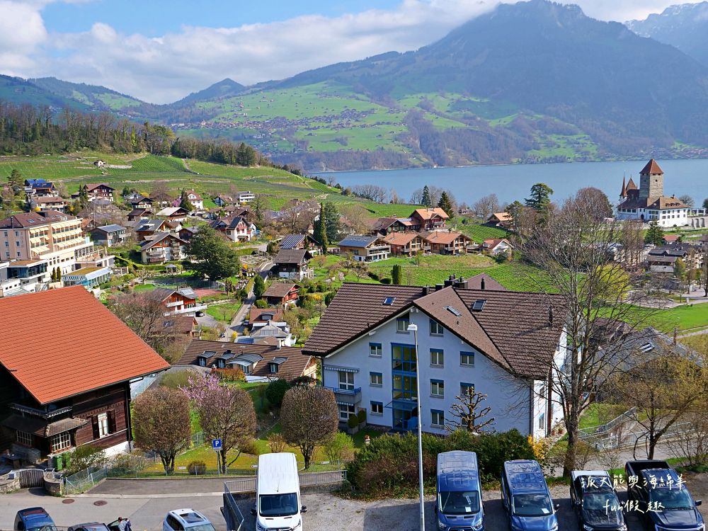 圖恩湖 Thunersee︱揮別少女峰！阿爾卑斯山的藍寶石：欣賞圖恩湖絕美湖光，從施皮茨前往策馬特的浪漫轉場（含交通資訊） ～春季德瑞13日夢幻跟團︱DAY7-1