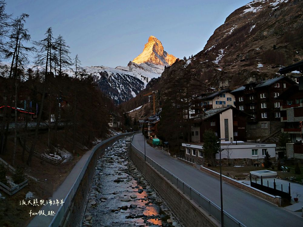 瑞士策馬特（Zermatt）實拍︱免上高山觀景台！用鏡頭捕捉馬特洪峰的日與夜：教堂橋（Kirchbrücke）黃金日出與Chalet Hotel Schönegg絕美夜景～春季德瑞13日夢幻跟團︱DAY7-3