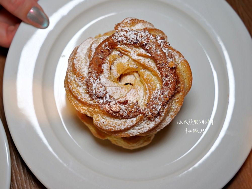 Fuchs Bakery & Cafe︱在最熱鬧的班霍夫大道，尋找慢活的山居歲月：百年老字號烘焙坊的溫馨下午茶體驗～春季德瑞13日夢幻跟團︱DAY8-3
