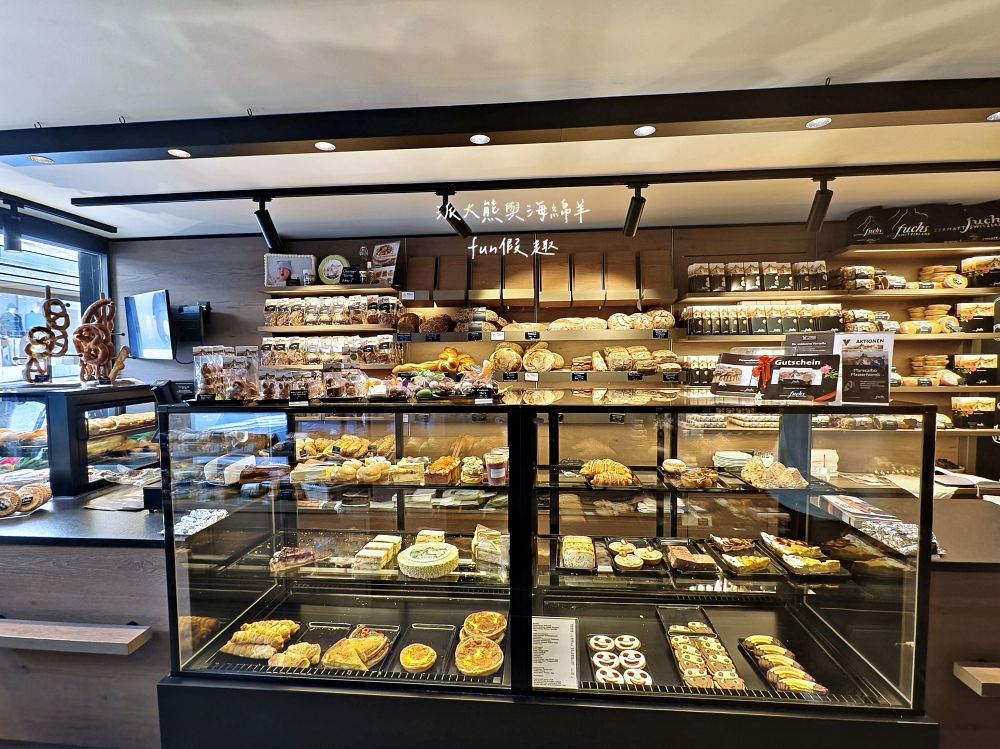 Fuchs Bakery & Cafe︱在最熱鬧的班霍夫大道,尋找慢活的山居歲月:百年老字號烘焙坊的溫馨下午茶體驗~春季德瑞13日夢幻跟團︱DAY8-3 - 第5張圖 Fuchs Bakery & Cafe︱在最熱鬧的班霍夫大道,尋找慢活的山居歲月:百年老字號烘焙坊的溫馨下午茶體驗~春季德瑞13日夢幻跟團︱DAY8-3