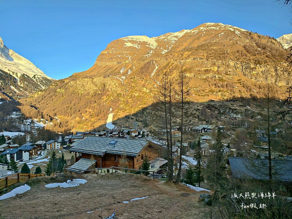 馬特洪峰（Matterhorn）︱搭乘登山鐵道前往Gornergrat、眺望金字塔山峰、ZOOOM the Matterhorn體驗、漫步Riffelalp夢幻雪景，享受最純粹的瑞士慢遊時光～春季德瑞13日夢幻跟團︱DAY8-1