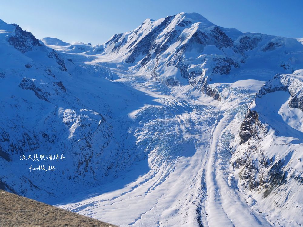 馬特洪峰（Matterhorn）︱搭乘登山鐵道前往Gornergrat、眺望金字塔山峰、ZOOOM the Matterhorn體驗、漫步Riffelalp夢幻雪景，享受最純粹的瑞士慢遊時光～春季德瑞13日夢幻跟團︱DAY8-1
