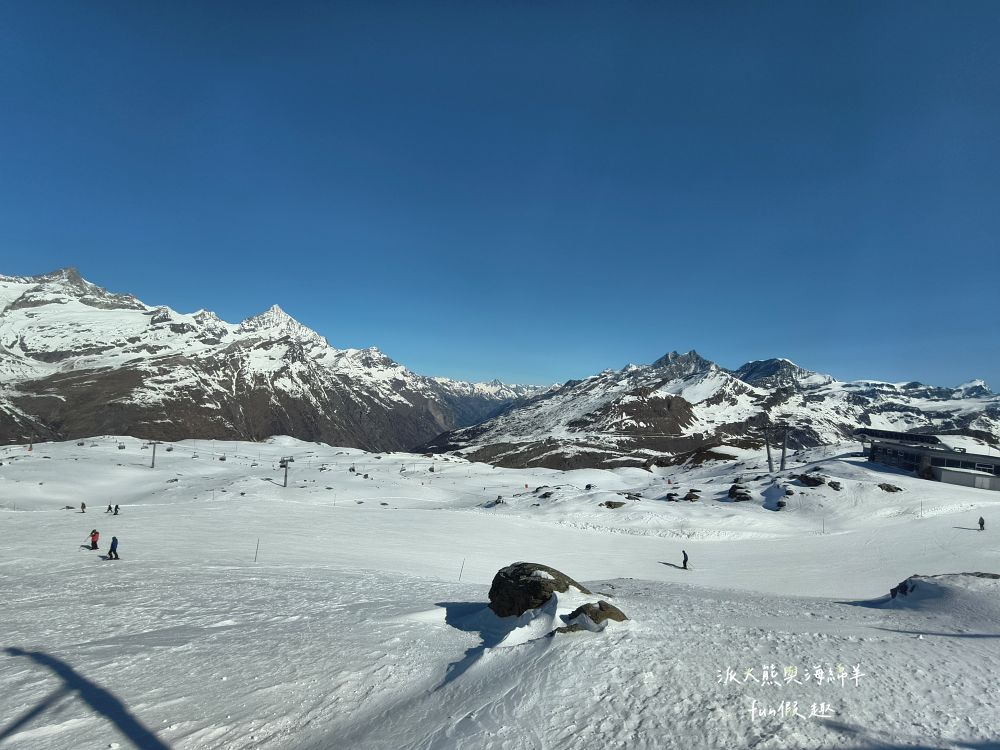 馬特洪峰（Matterhorn）︱搭乘登山鐵道前往Gornergrat、眺望金字塔山峰、ZOOOM the Matterhorn體驗、漫步Riffelalp夢幻雪景，享受最純粹的瑞士慢遊時光～春季德瑞13日夢幻跟團︱DAY8-1