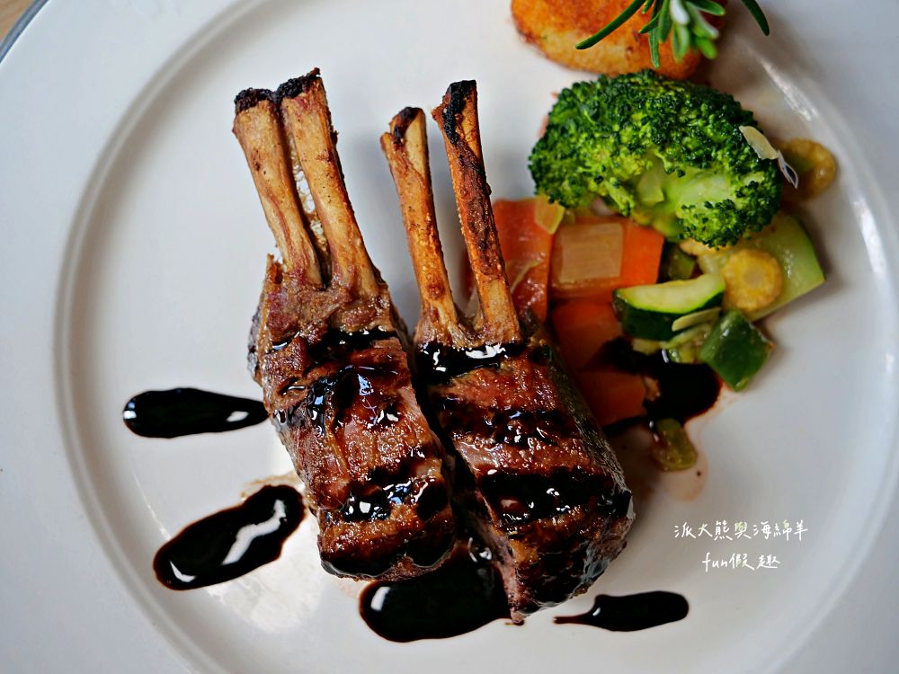 Restaurant Julen︱難以忘懷的粉嫩黑鼻羊排與瓦萊州 Syrah紅酒，視覺與味覺的雙重奢華享受～馬特洪峰山腳下的極致味蕾！春季德瑞13日夢幻跟團︱DAY8-2
