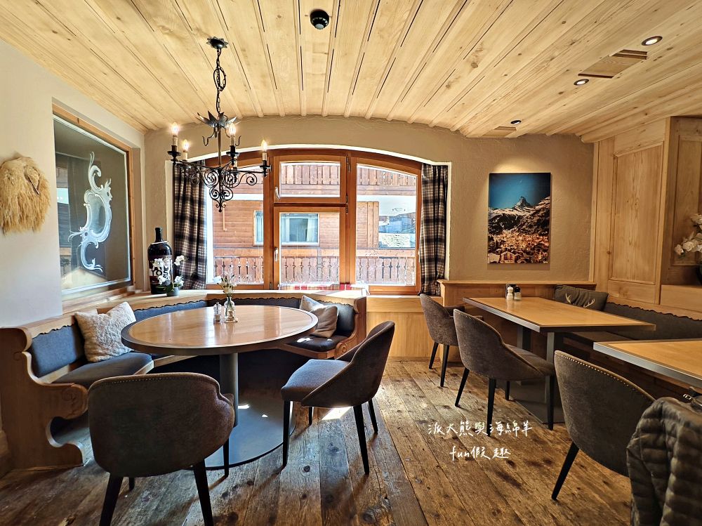 Restaurant Julen︱難以忘懷的粉嫩黑鼻羊排與瓦萊州 Syrah紅酒，視覺與味覺的雙重奢華享受～馬特洪峰山腳下的極致味蕾！春季德瑞13日夢幻跟團︱DAY8-2