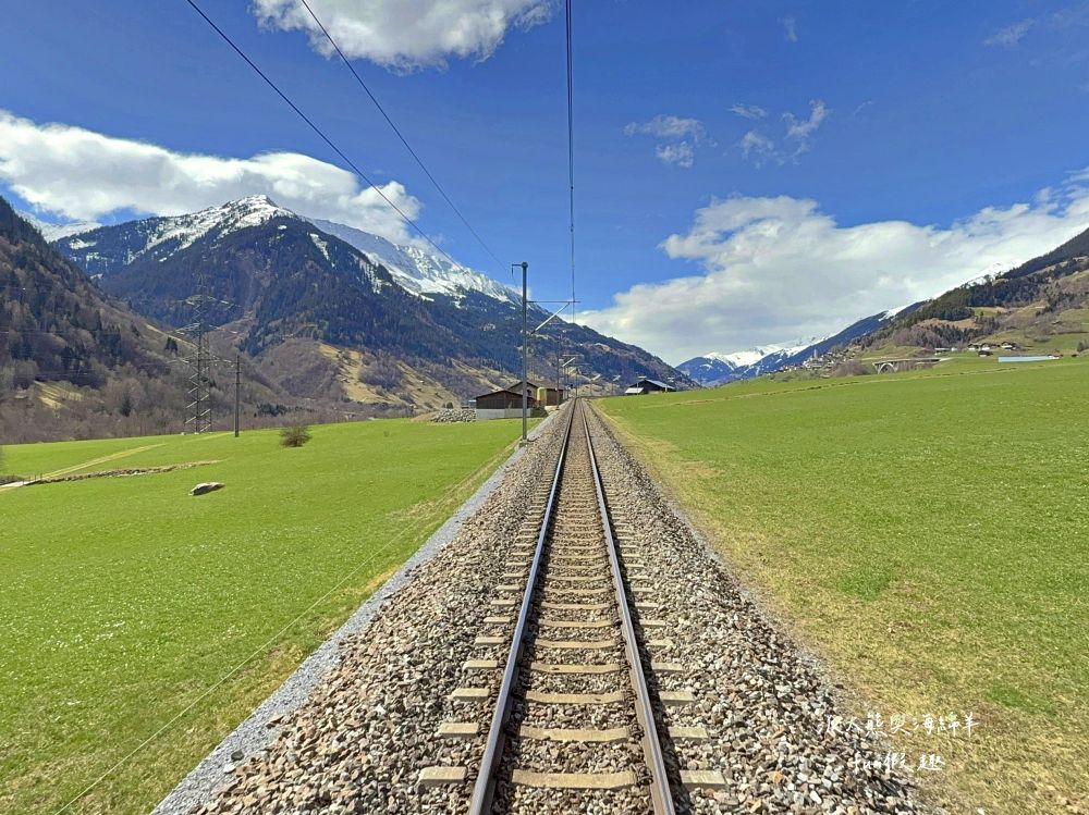 冰河列車（Glacier Express）︱解鎖全球最慢快車，全景窗配瓦萊州美食！策馬特到庫爾5.5小時慢旅行，最奢侈的阿爾卑斯鐵道饗宴～春季德瑞13日夢幻跟團︱DAY9-1