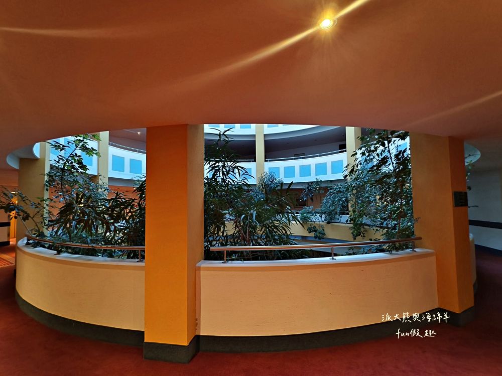 Luitpoldpark Hotel︱入住阿爾卑斯童話小鎮,火車站旁100公尺的新天鵝堡絕佳前哨站,福森4星級飯店一泊二食開箱︱春季德瑞13日夢幻跟團︱DAY9-3~ - 第17張圖 Luitpoldpark Hotel︱入住阿爾卑斯童話小鎮,火車站旁100公尺的新天鵝堡絕佳前哨站,福森4星級飯店一泊二食開箱︱春季德瑞13日夢幻跟團︱DAY9-3~
