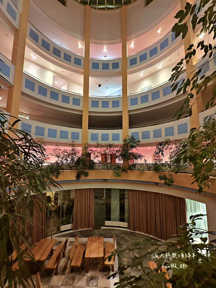 Luitpoldpark Hotel︱入住阿爾卑斯童話小鎮,火車站旁100公尺的新天鵝堡絕佳前哨站,福森4星級飯店一泊二食開箱︱春季德瑞13日夢幻跟團︱DAY9-3~ - 第19張圖 Luitpoldpark Hotel︱入住阿爾卑斯童話小鎮,火車站旁100公尺的新天鵝堡絕佳前哨站,福森4星級飯店一泊二食開箱︱春季德瑞13日夢幻跟團︱DAY9-3~
