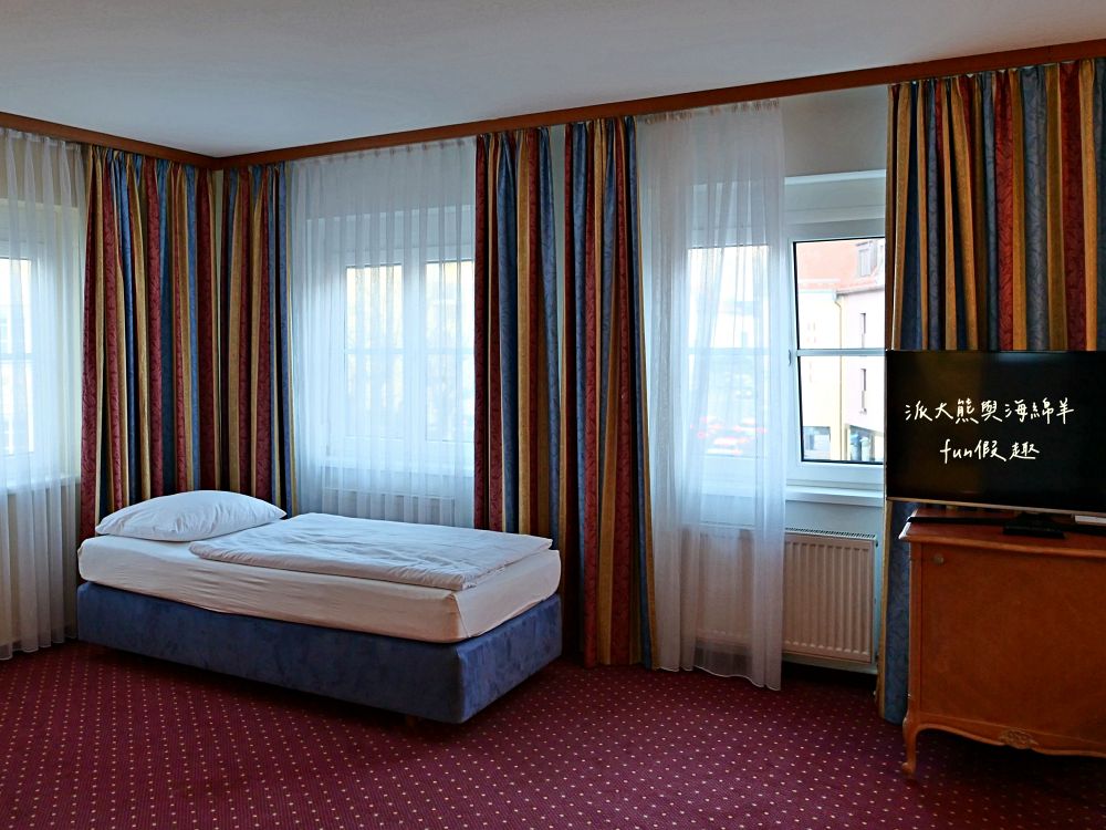 Luitpoldpark Hotel︱入住阿爾卑斯童話小鎮,火車站旁100公尺的新天鵝堡絕佳前哨站,福森4星級飯店一泊二食開箱︱春季德瑞13日夢幻跟團︱DAY9-3~ - 第22張圖 Luitpoldpark Hotel︱入住阿爾卑斯童話小鎮,火車站旁100公尺的新天鵝堡絕佳前哨站,福森4星級飯店一泊二食開箱︱春季德瑞13日夢幻跟團︱DAY9-3~