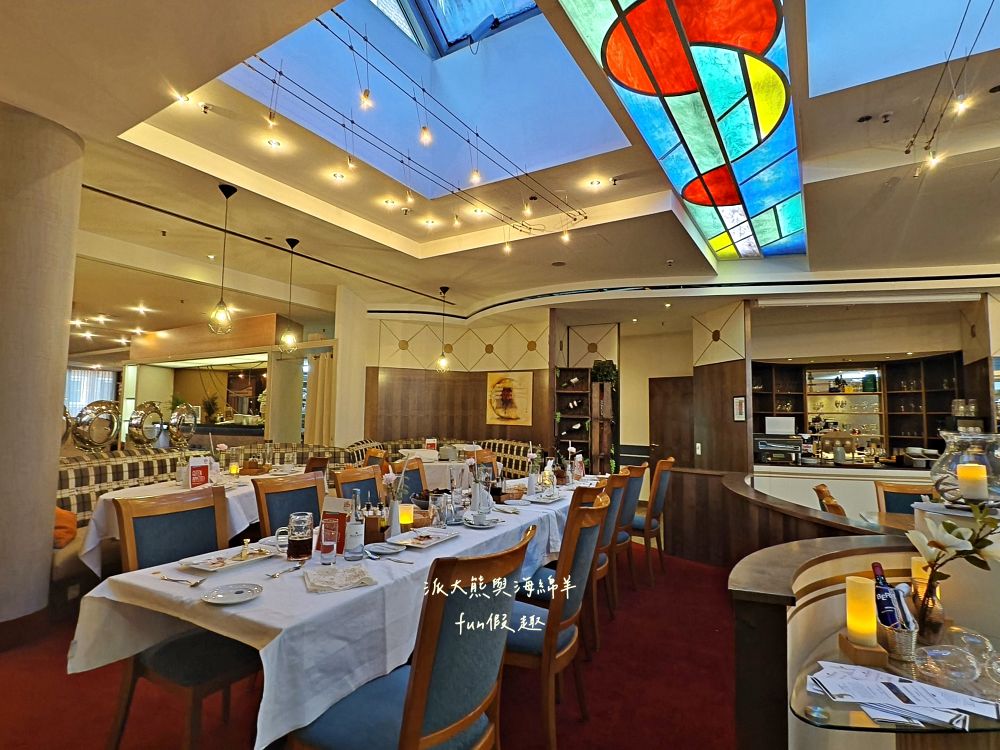 Luitpoldpark Hotel︱入住阿爾卑斯童話小鎮,火車站旁100公尺的新天鵝堡絕佳前哨站,福森4星級飯店一泊二食開箱︱春季德瑞13日夢幻跟團︱DAY9-3~ - 第40張圖 Luitpoldpark Hotel︱入住阿爾卑斯童話小鎮,火車站旁100公尺的新天鵝堡絕佳前哨站,福森4星級飯店一泊二食開箱︱春季德瑞13日夢幻跟團︱DAY9-3~
