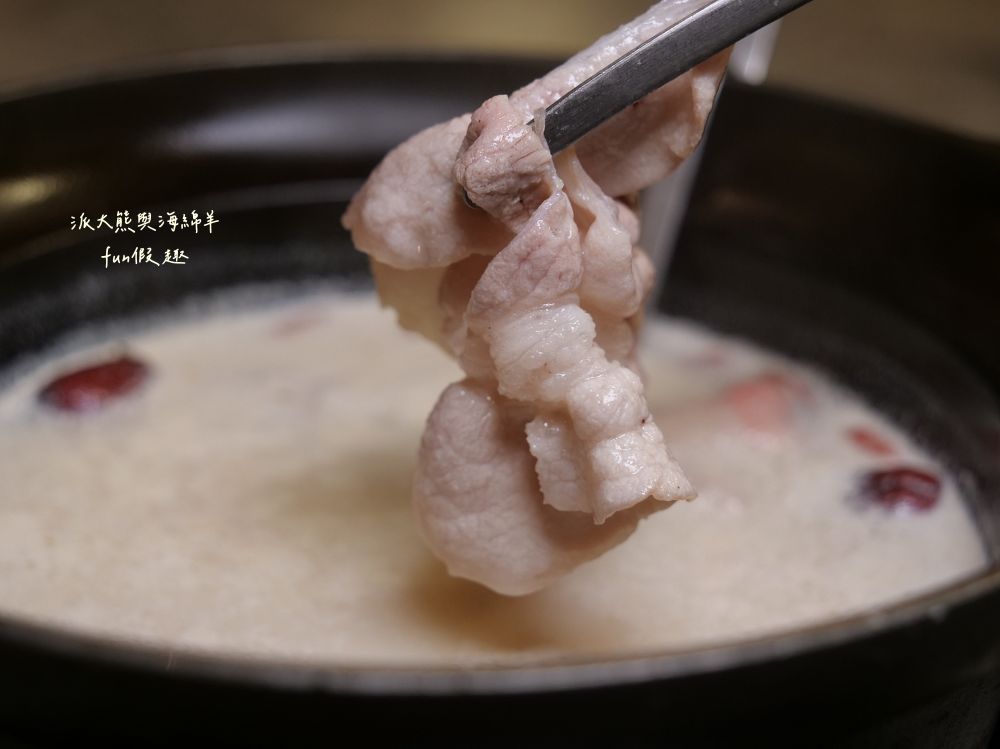 2026澎漁海味.壽司.鍋物｜澎漁草屯旗艦店！500元內高CP值套餐，必點超狂香菜牛肉鍋、巨無霸炸蝦壽司與澎湖明蝦總匯 （附專屬停車場）～